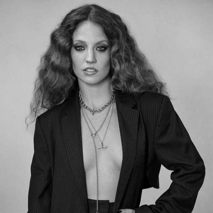 Jess Glynne