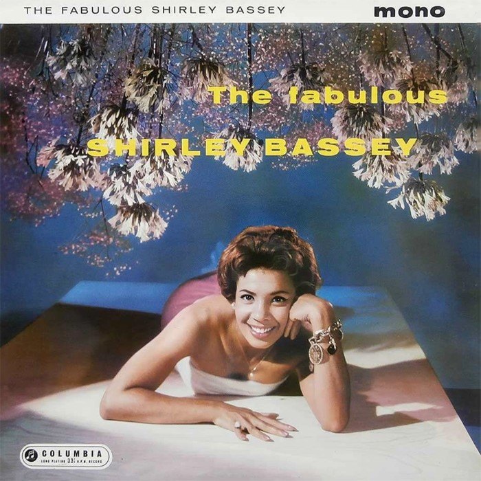 Shirley Bassey - A Foggy Day In London Town