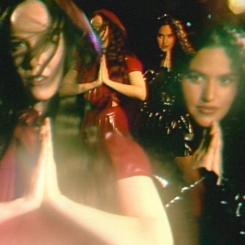 Allie X & Empress Of - Galina