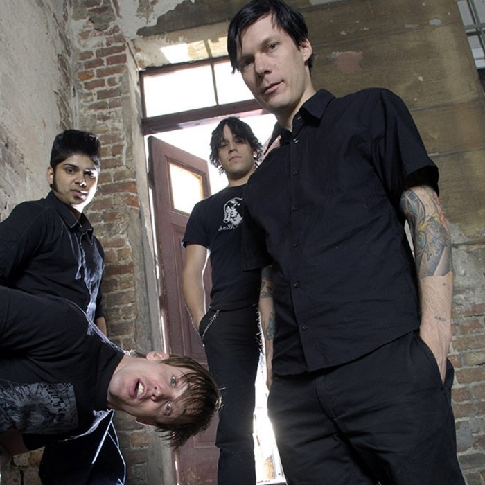 BILLY TALENT - Devil In A Midnight Mass