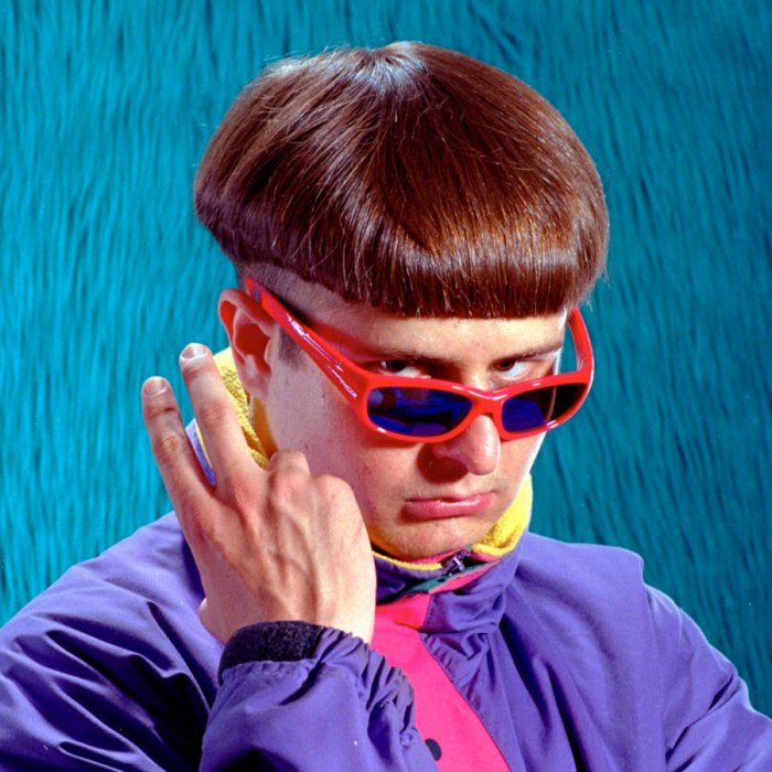 Oliver Tree Feat. Super Computer - Essence