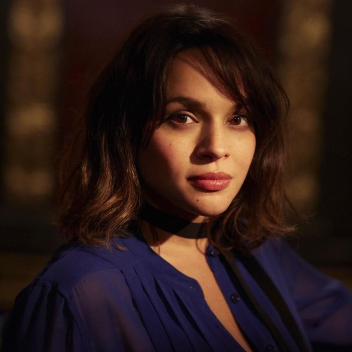 Norah Jones - It's Gonna Be