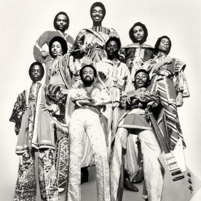 Earth Wind & Fire - Share Your Love