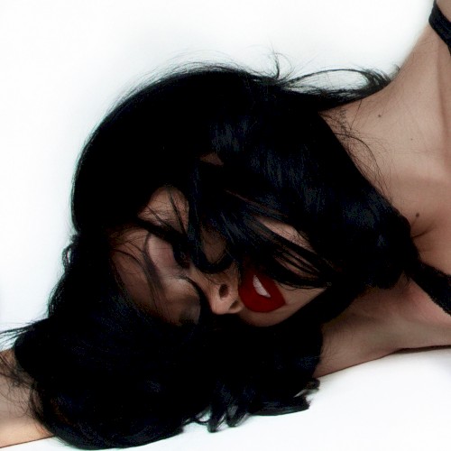 Bad girls never die - Nessa Barrett - 2026-08-21